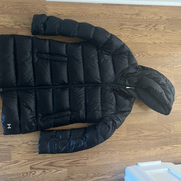 Under Armour Black Puffer Jacket - Picture 1 of 5